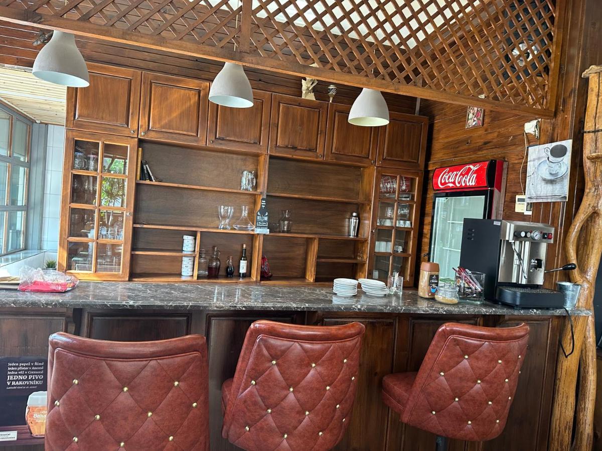 Villa Le Cinema Shiroki Dol Extérieur photo