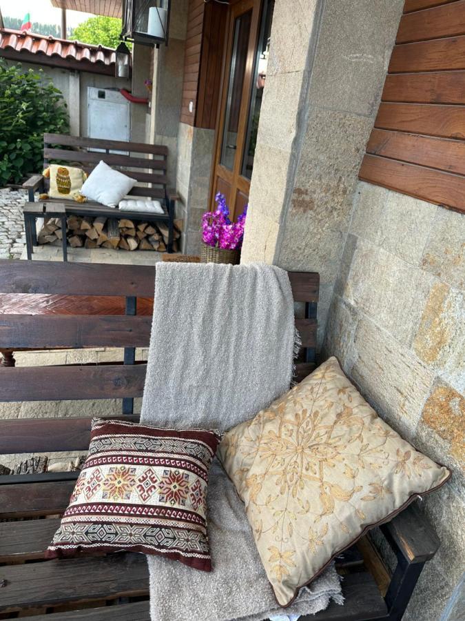 Villa Le Cinema Shiroki Dol Extérieur photo